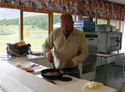 Am Abend wird profimÄßig gekocht