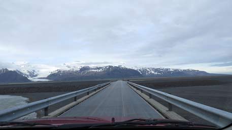 In der Ferne der Skeiderajökull