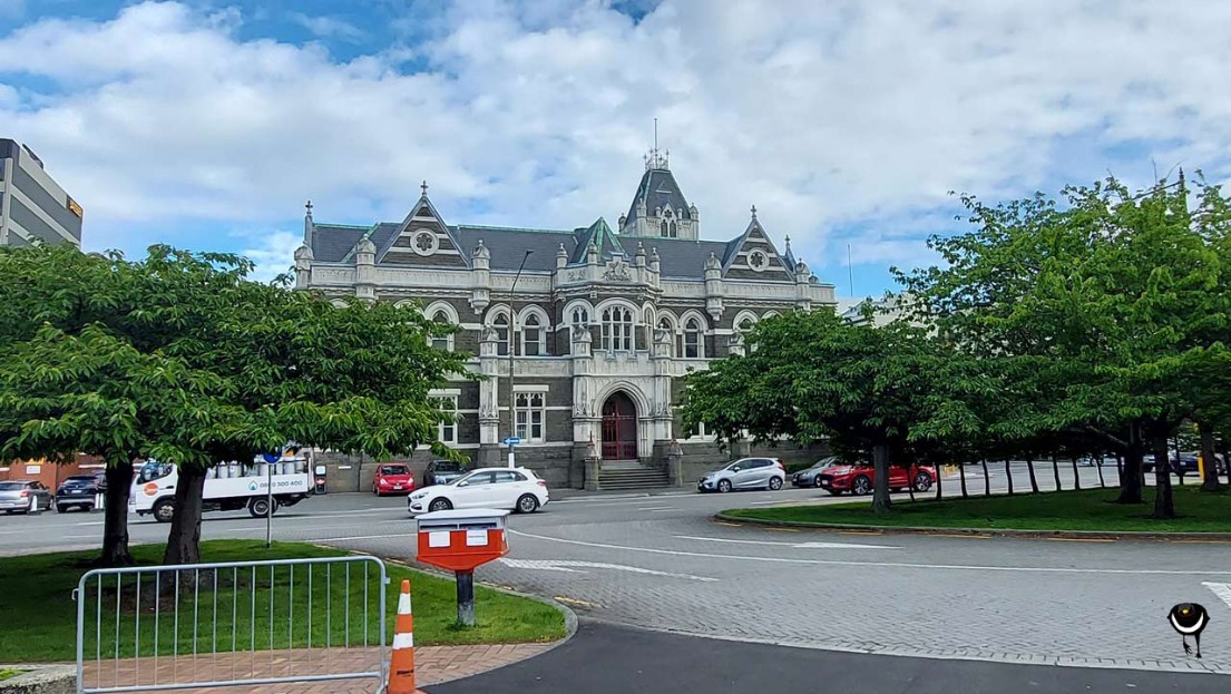 Dunedin, Vorplatz des Bahnhofs