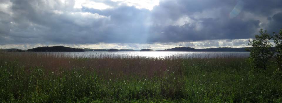 Abendämmerung an der Küste von Turku